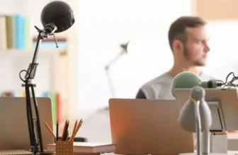 How Smart Desk Lamps Help Create the Perfect Office Ambience